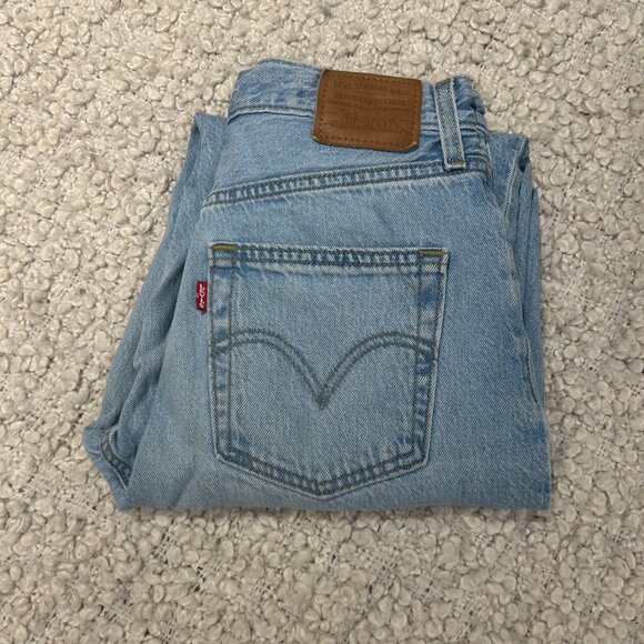 Levi's High Rise Loose Tapered Jeans - Picture 2 of 10